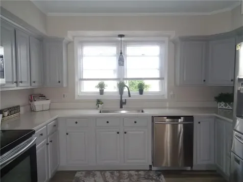 176 Vernon Street Warwick RI 02889