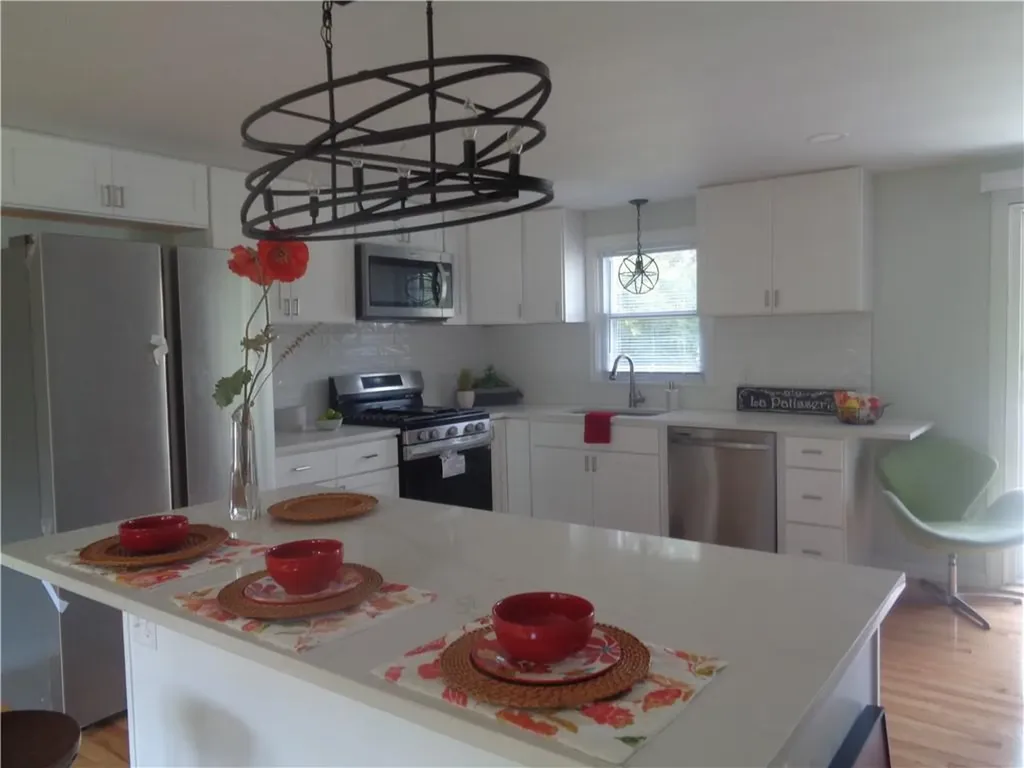 155 Lewiston Street Warwick RI 02889