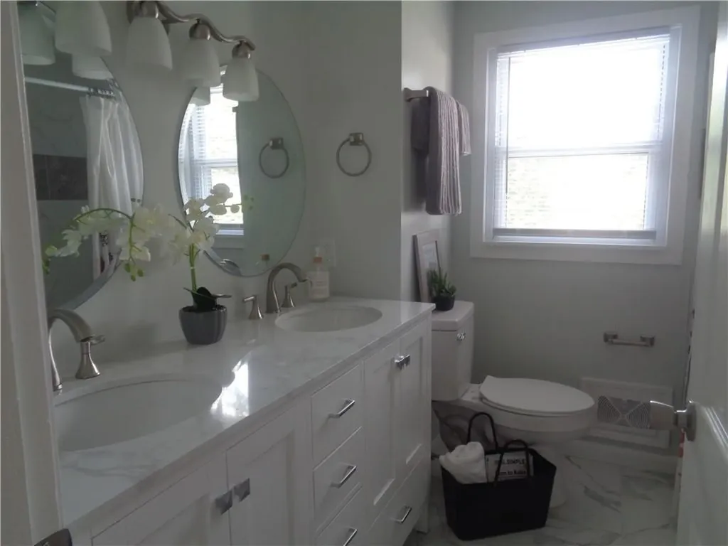 155 Lewiston Street Warwick RI 02889