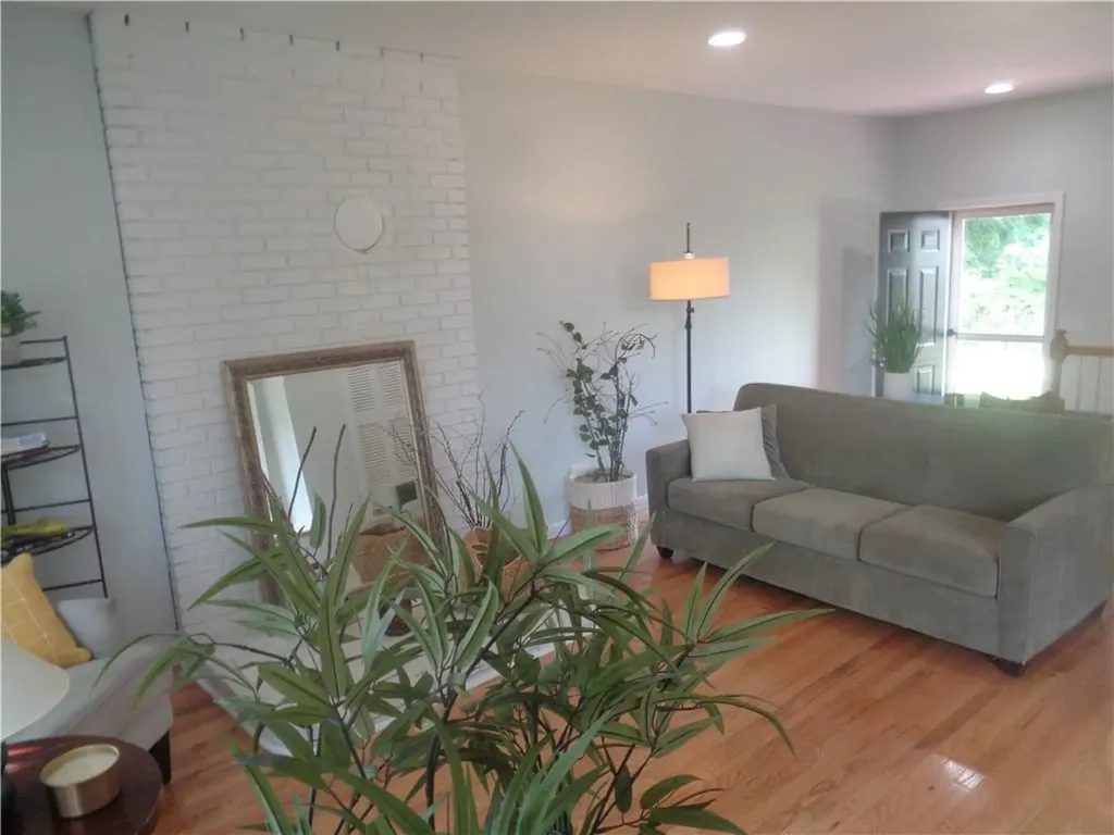 155 Lewiston Street Warwick RI 02889