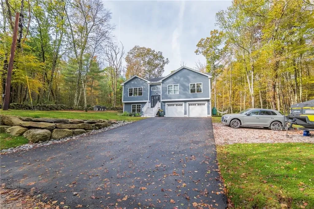 2200 Hill Road Burrillville RI 02859