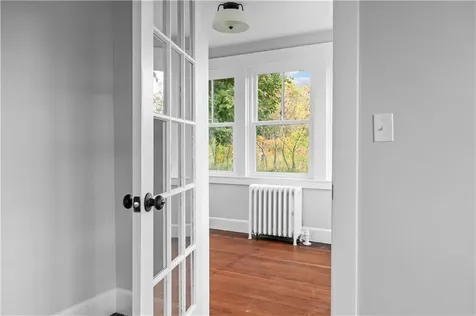 1330 West Main Road Portsmouth RI 02871