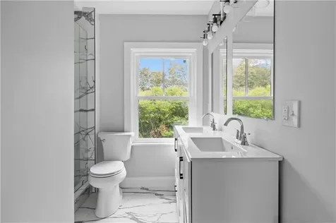 1330 West Main Road Portsmouth RI 02871