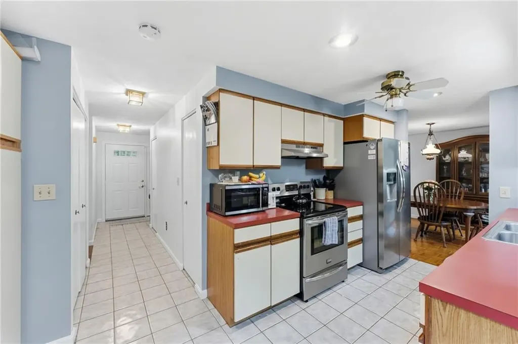 482 Bulgarmarsh Road Tiverton RI 02878