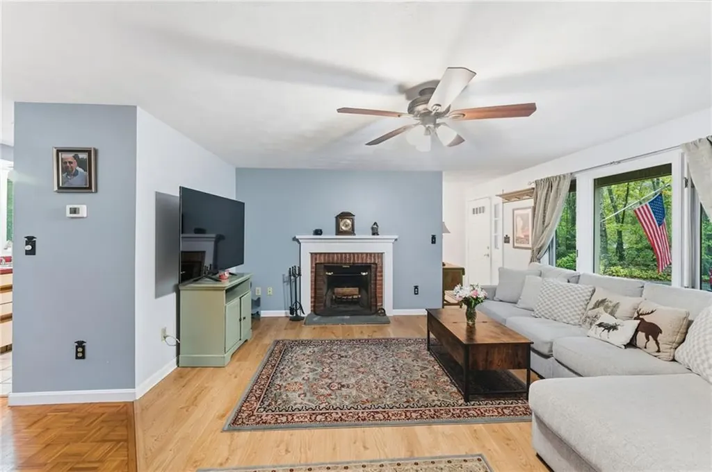 482 Bulgarmarsh Road Tiverton RI 02878