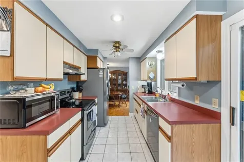 482 Bulgarmarsh Road Tiverton RI 02878