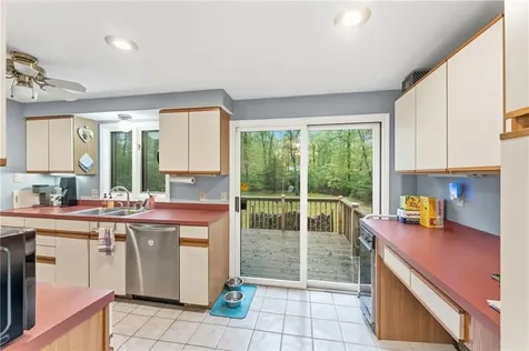 482 Bulgarmarsh Road Tiverton RI 02878