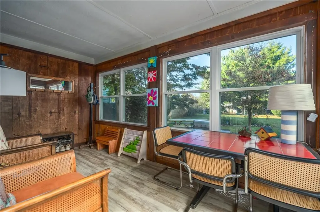 15 Wheeler Avenue Cranston RI 02905