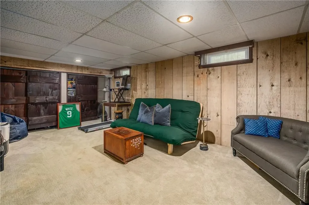 15 Wheeler Avenue Cranston RI 02905