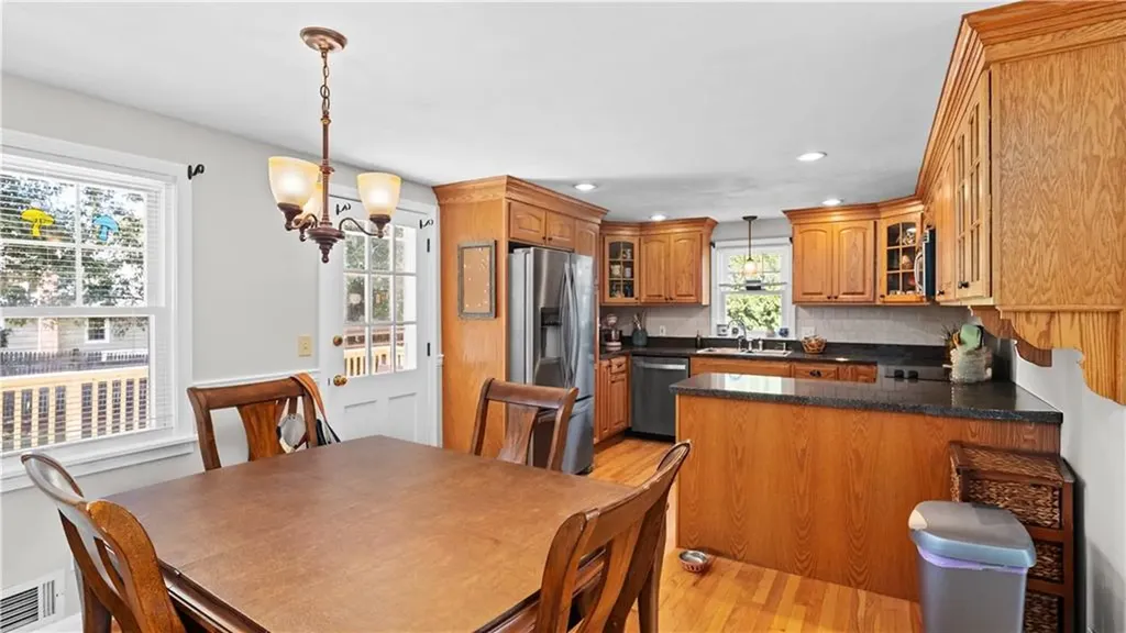 107 Viceroy Road Warwick RI 02886