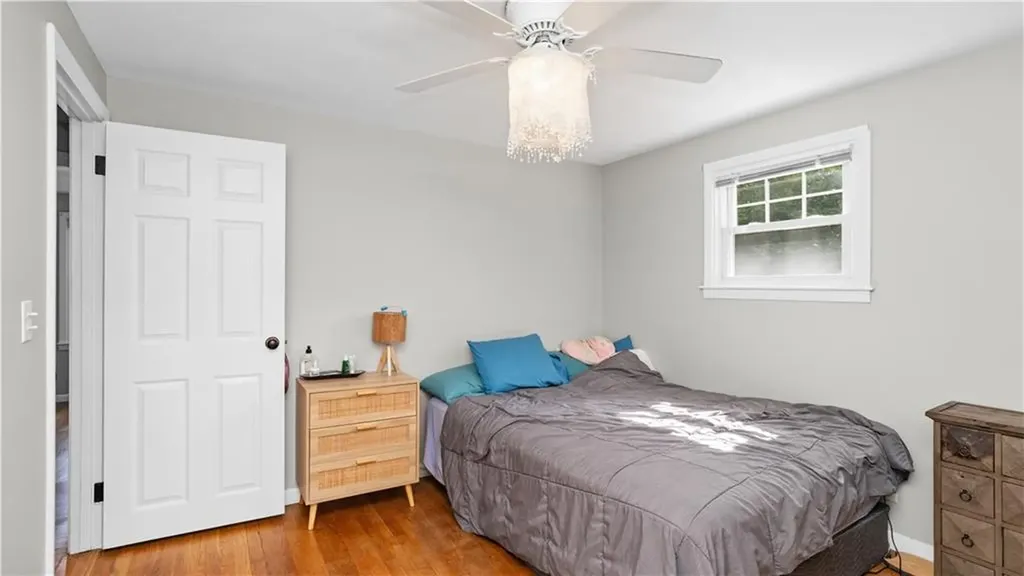 107 Viceroy Road Warwick RI 02886