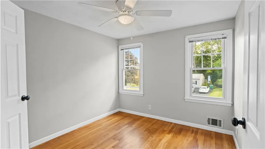 107 Viceroy Road Warwick RI 02886