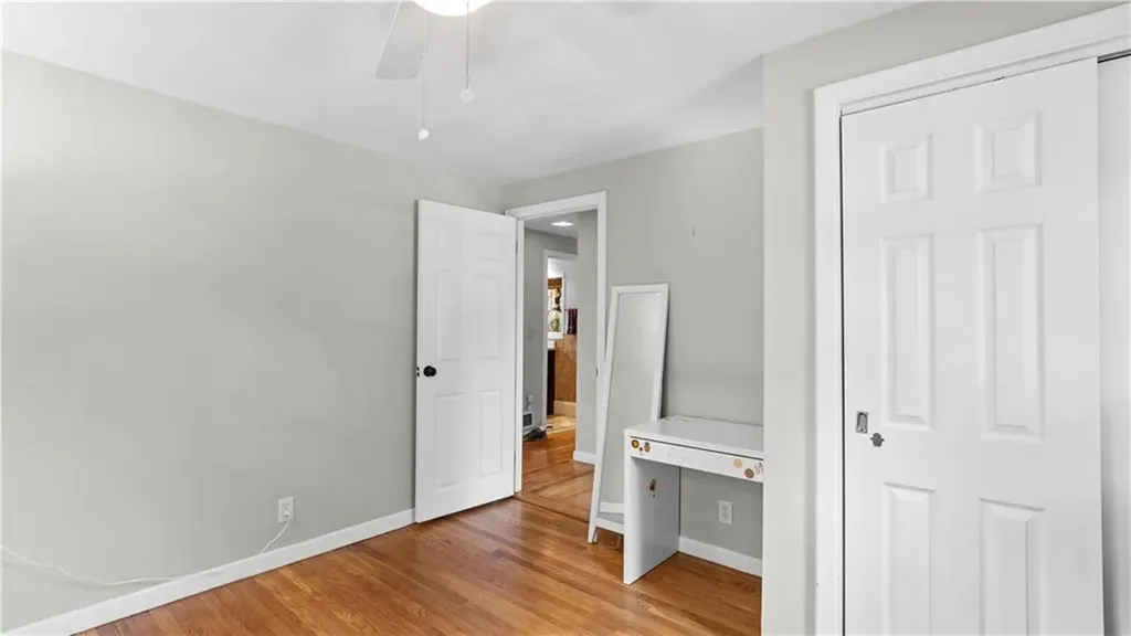 107 Viceroy Road Warwick RI 02886