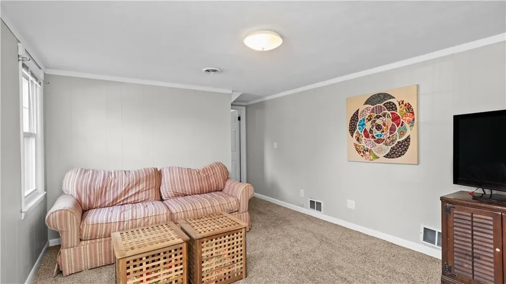 107 Viceroy Road Warwick RI 02886