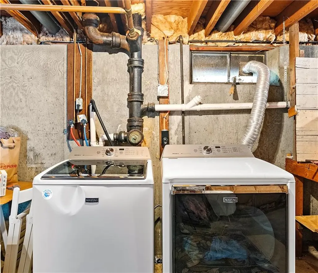 107 Viceroy Road Warwick RI 02886