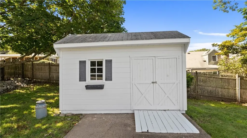 107 Viceroy Road Warwick RI 02886