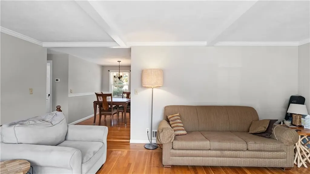 107 Viceroy Road Warwick RI 02886