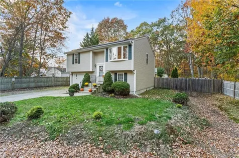 74 Plum Road East Providence RI 02915