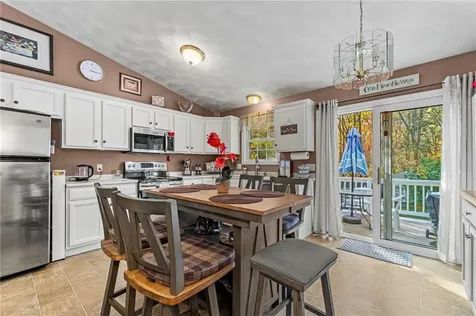 74 Plum Road East Providence RI 02915