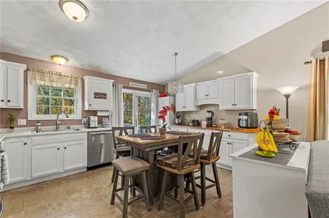 74 Plum Road East Providence RI 02915