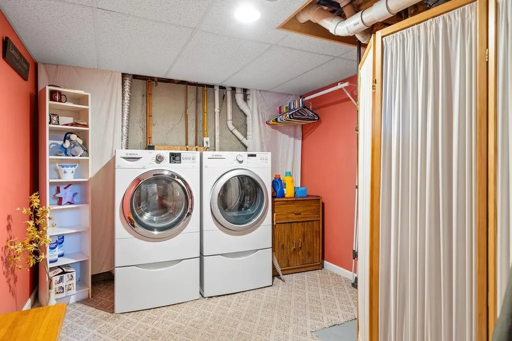 56 Arland Court Woonsocket RI 02895