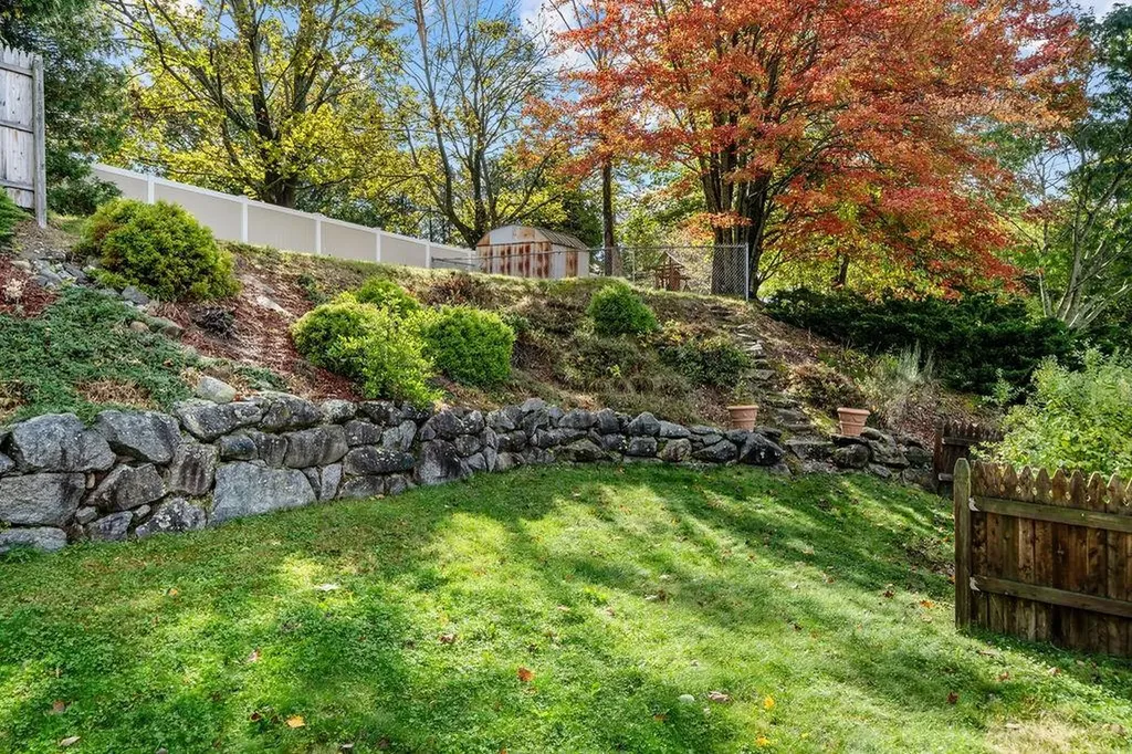 56 Arland Court Woonsocket RI 02895