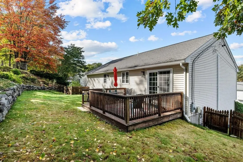 56 Arland Court Woonsocket RI 02895