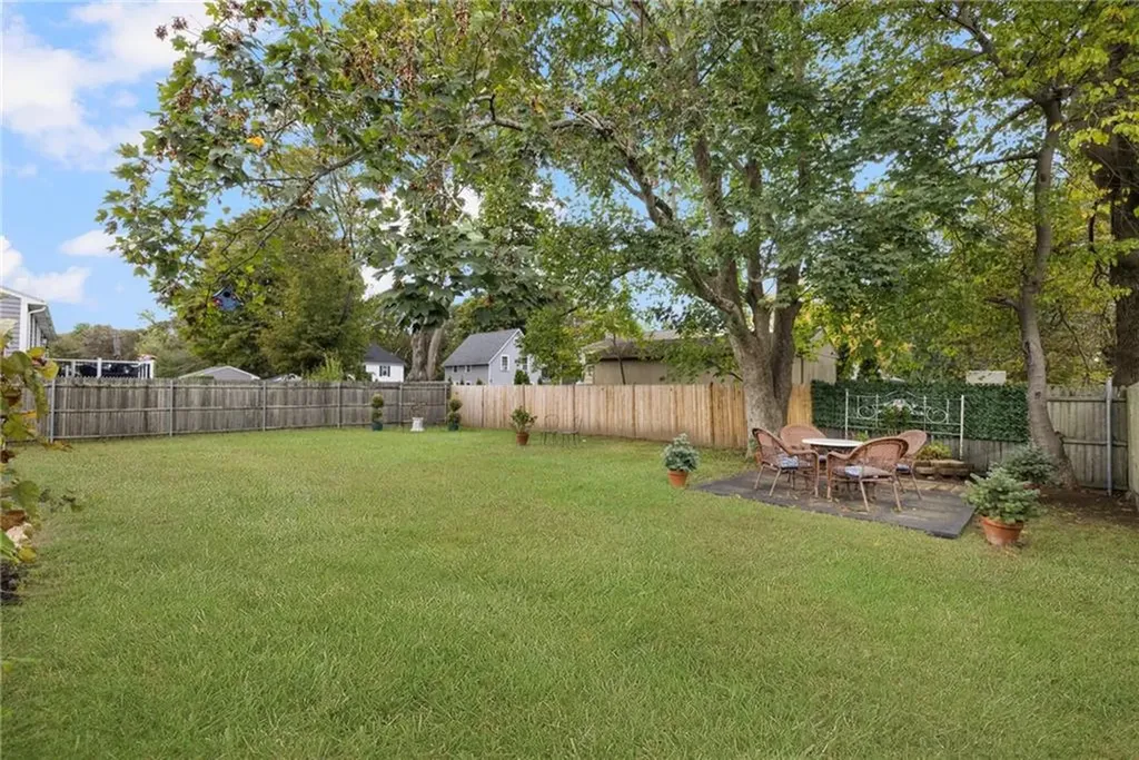 25 Webb Avenue Warwick RI 02889