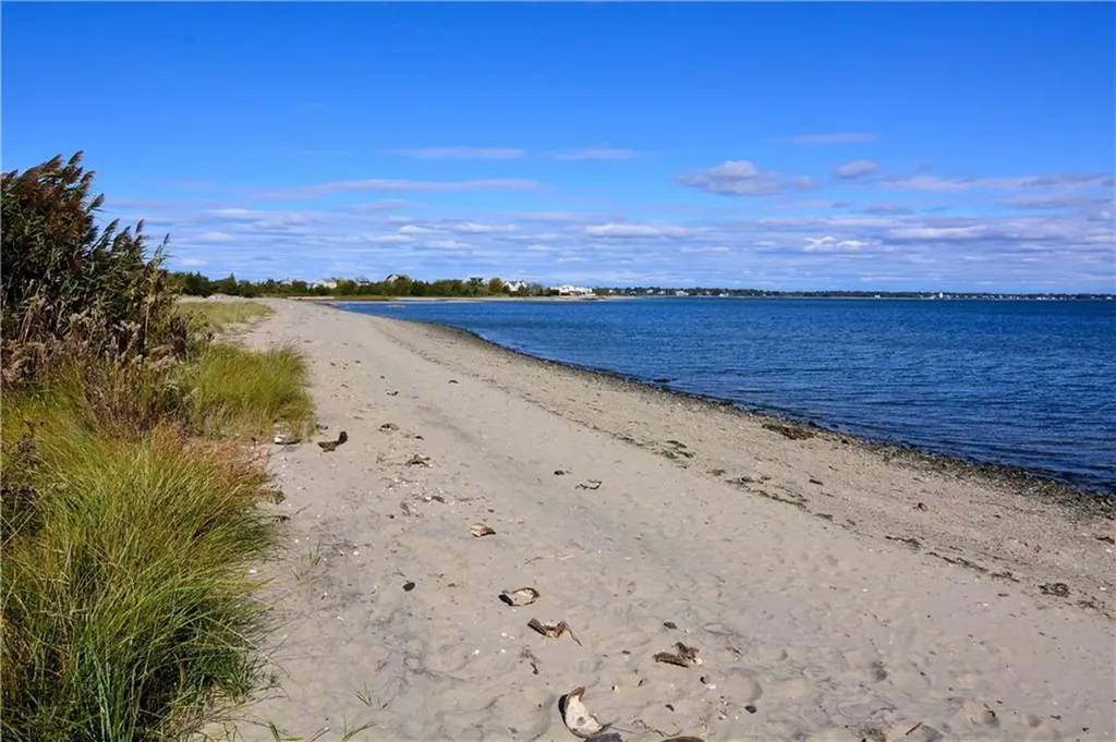 25 Webb Avenue Warwick RI 02889