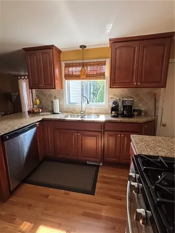 20 Wild Berry Drive Cranston RI 02920