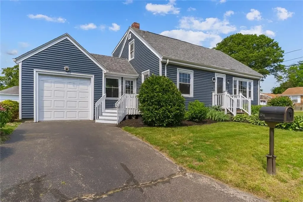 108 Ivan Avenue East Providence RI 02915