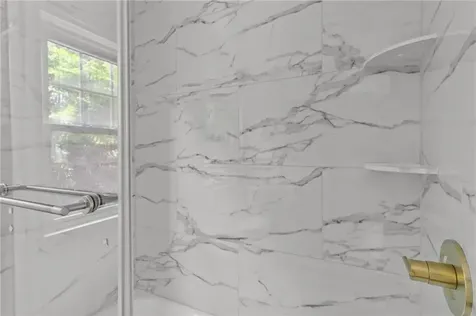 108 Ivan Avenue East Providence RI 02915