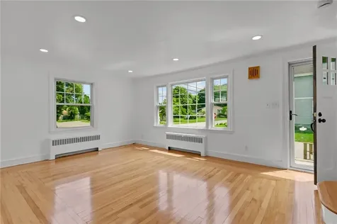 108 Ivan Avenue East Providence RI 02915