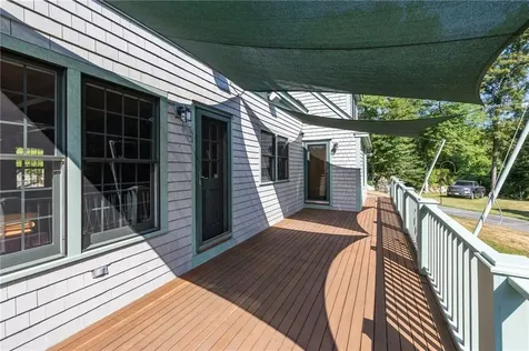 184 Field Stone Lane Tiverton RI 02878