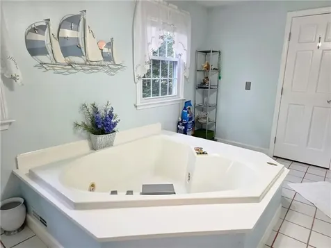 5 Mill Wheel Road Warwick RI 02886