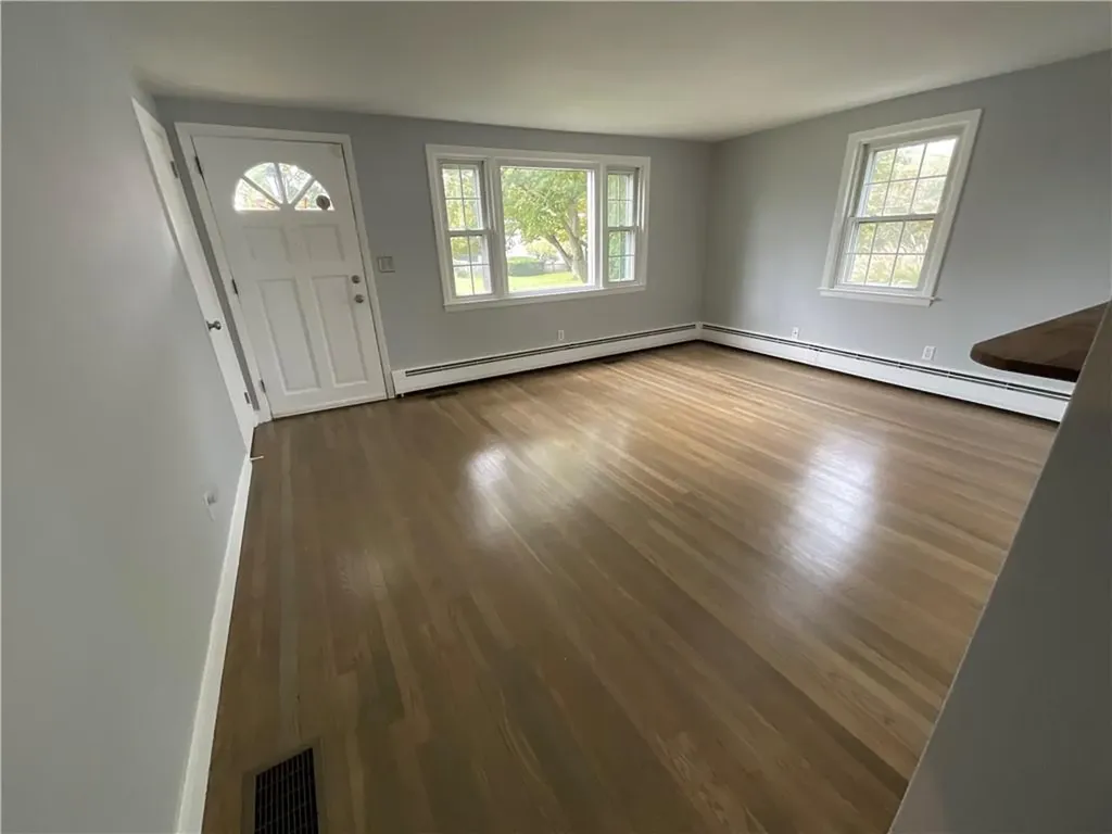 169 Partition Street Warwick RI 02888