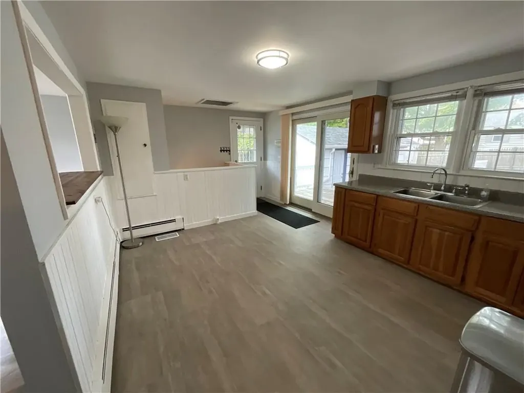 169 Partition Street Warwick RI 02888