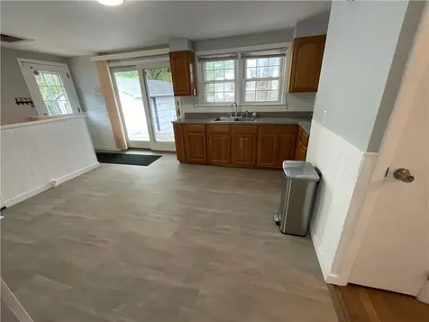 169 Partition Street Warwick RI 02888