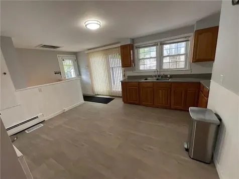 169 Partition Street Warwick RI 02888