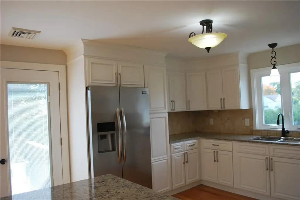 20 Carriage Way North Providence RI 02904