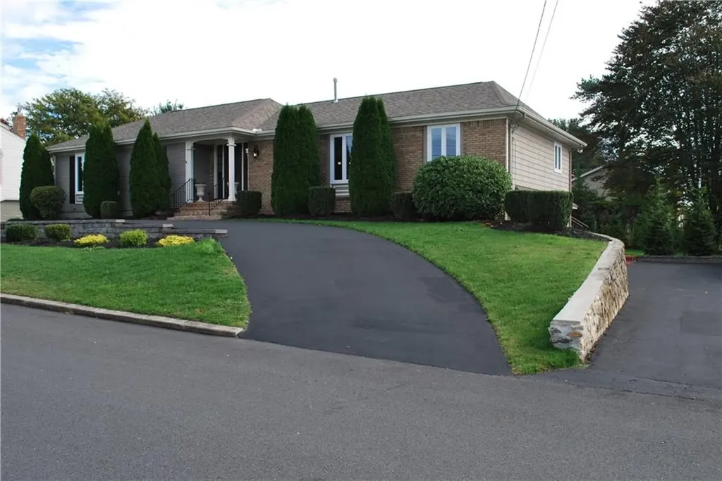 20 Carriage Way North Providence RI 02904