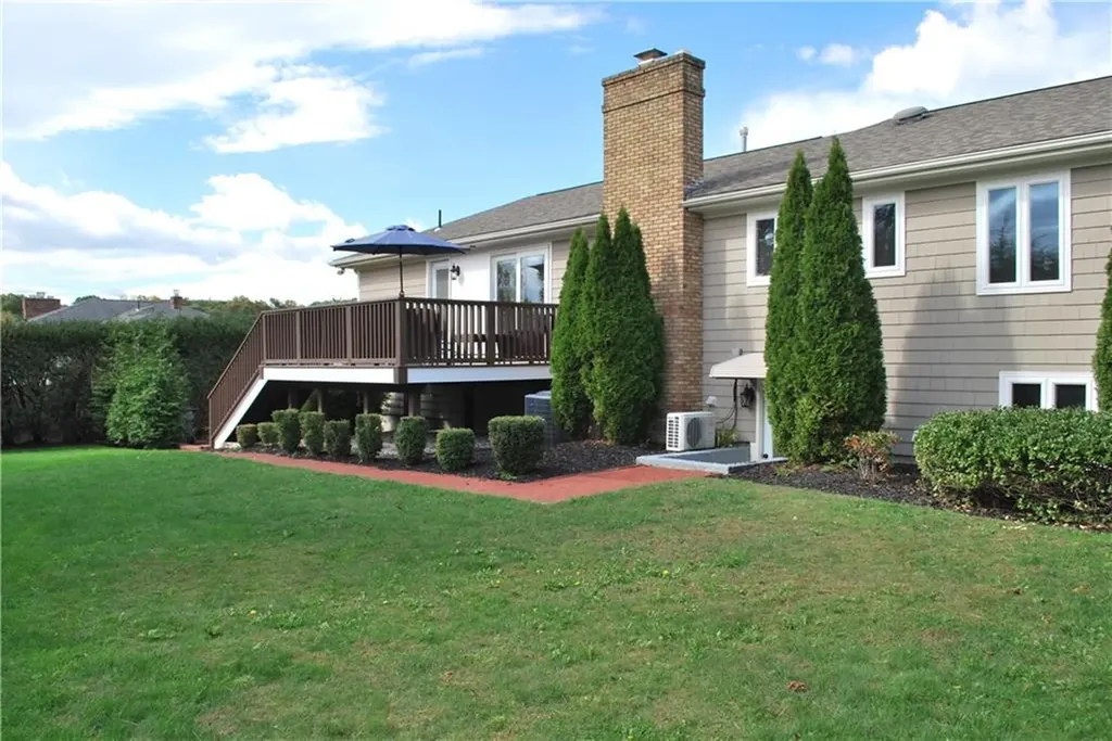 20 Carriage Way North Providence RI 02904