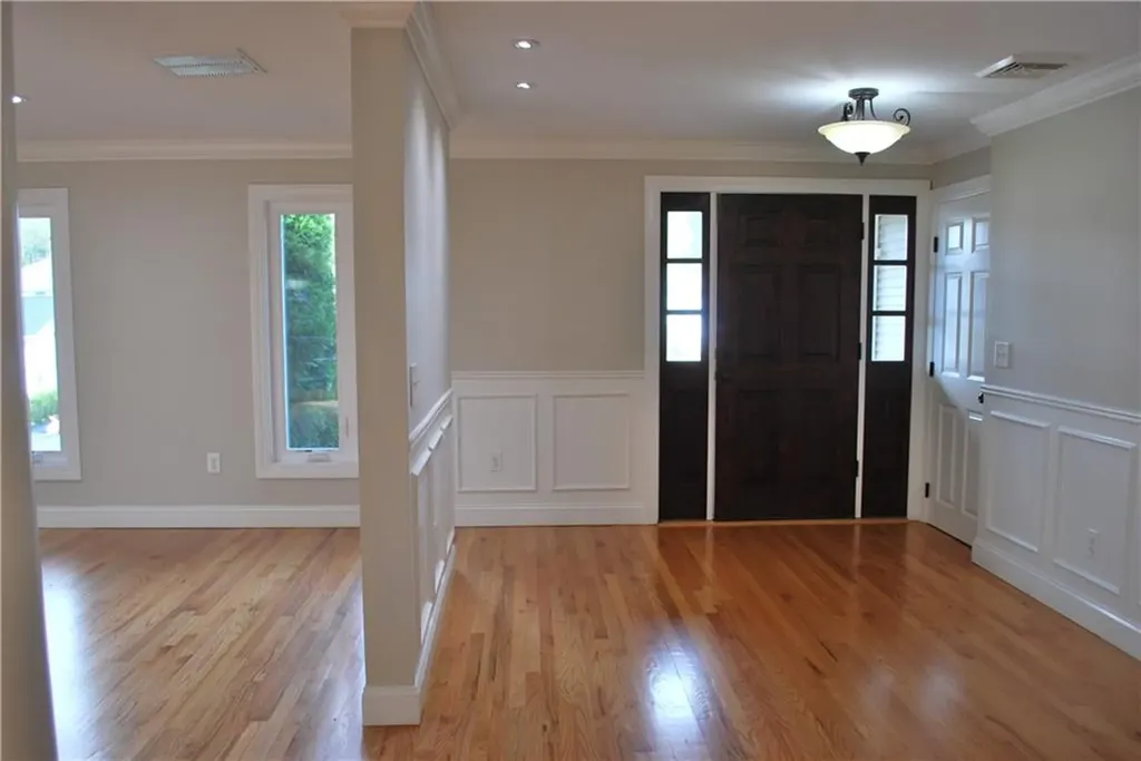 20 Carriage Way North Providence RI 02904