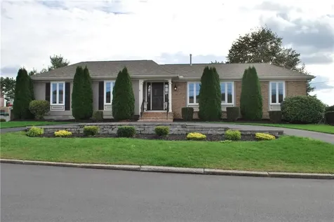 20 Carriage Way North Providence RI 02904