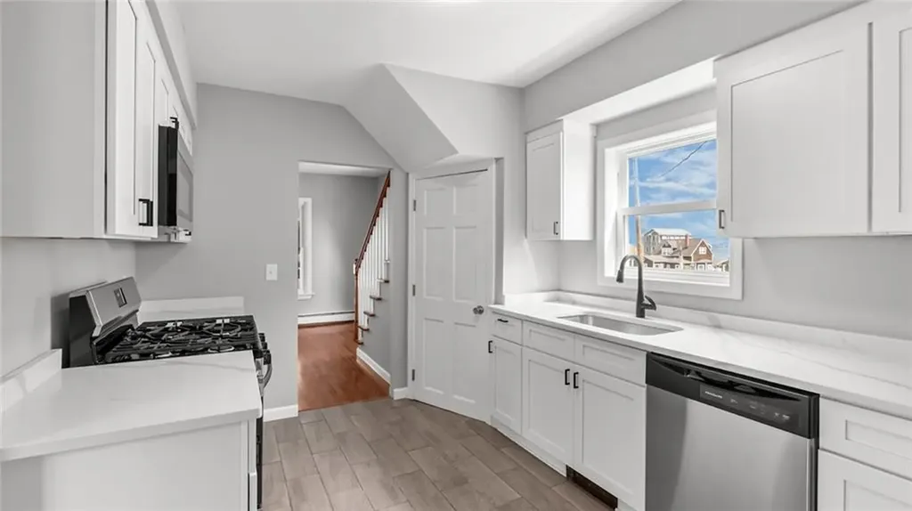 34 Chapin Avenue Warwick RI 02889