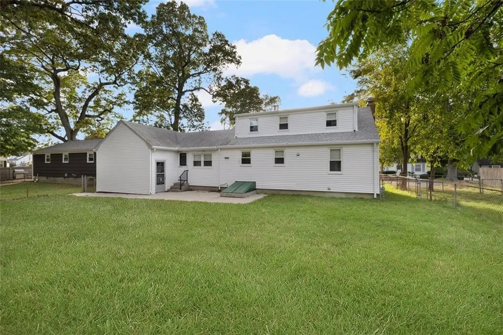 120 Gould Avenue Warwick RI 02888