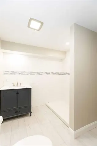 2 Holmes Road Coventry RI 02816