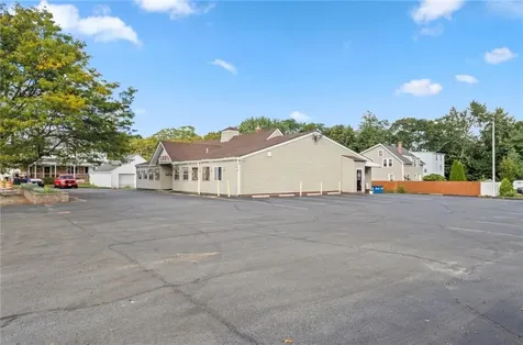 376 Bullocks Point Avenue East Providence RI 02915