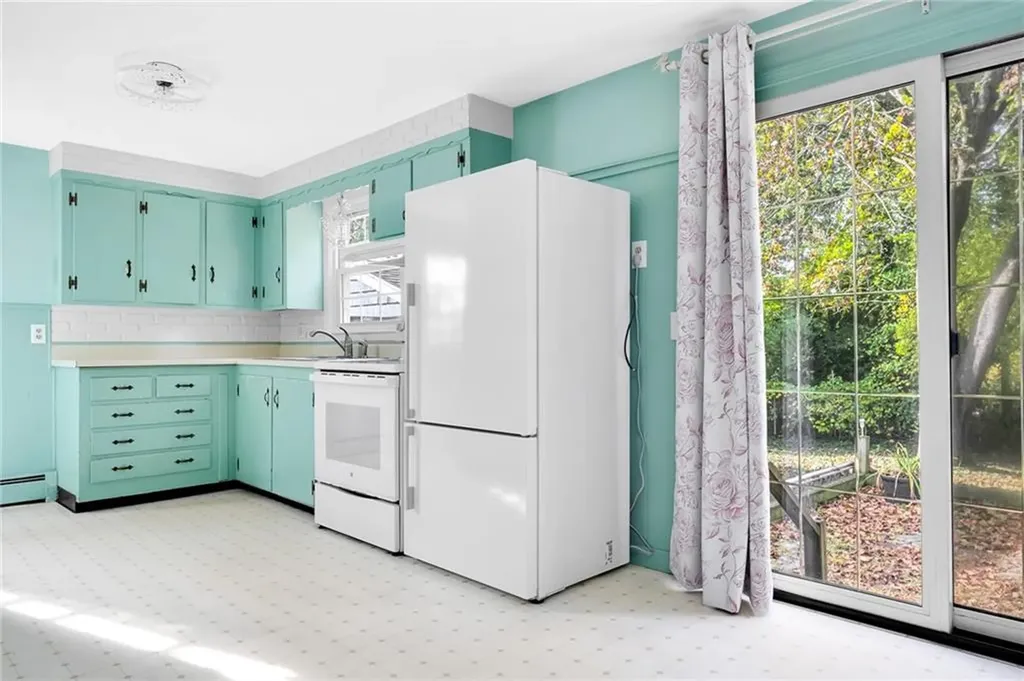 145 Burbank Drive Warwick RI 02886