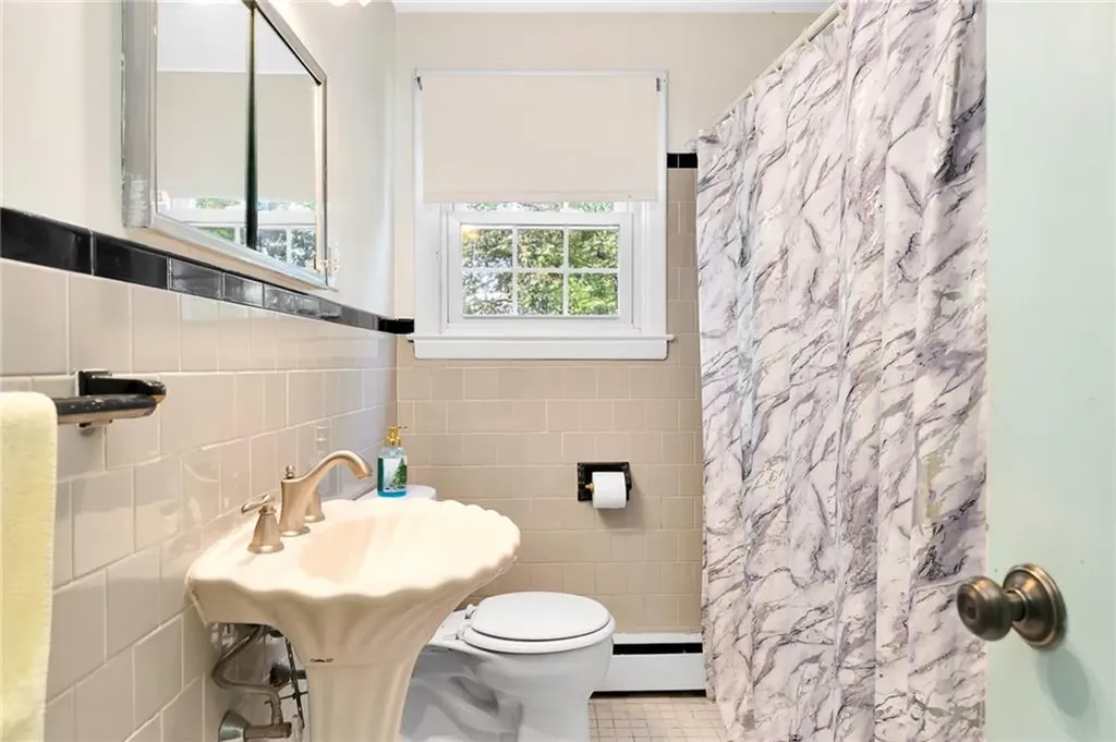 145 Burbank Drive Warwick RI 02886